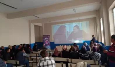 Kars’ta Jandarma, Anne Adaylarına Narkotik Eğitimi Verdi