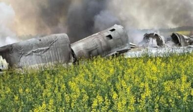 Rusya’da stratejik bombardıman uçağı düştü