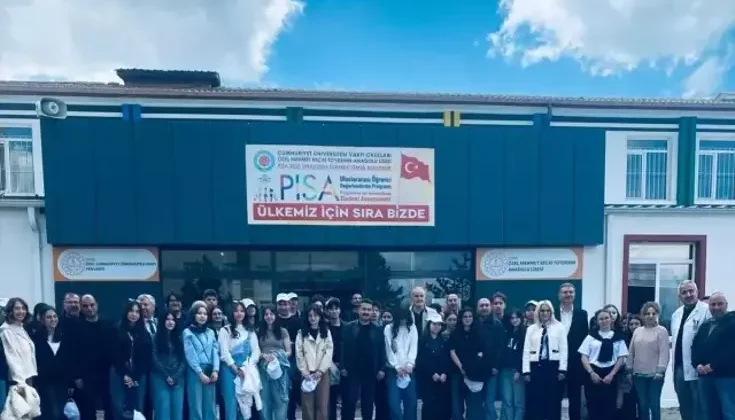 Sivas Milli Eğitim Müdürü, PISA 2025 Öğrencileri ile Buluştu