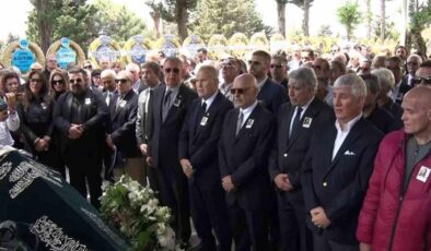 Ünlü iş insanı son yolculuğuna uğurlandı! Gözyaşları sel oldu