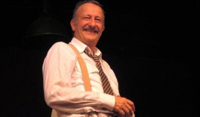 Ünlü oyuncu Naşit Özcan hayatını kaybetti