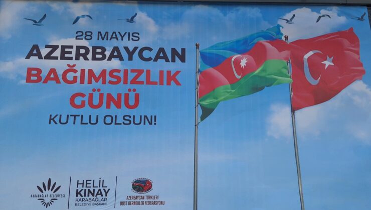 Karabağlar Sokaklarında Azerbaycan Esintisi: Bilboardlarla Kutlandı!
